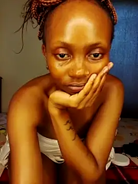 SeffieLucy online show from December 20, 10:30 am