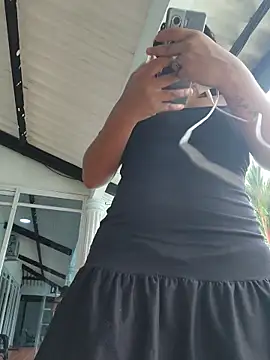 Yessica Lopezz online show from April 30, 11:37 am
