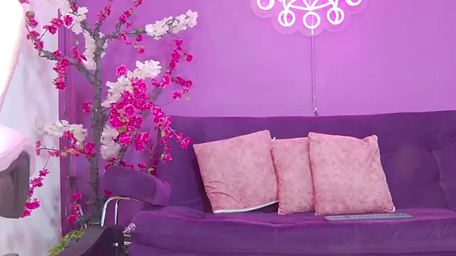 Daliana Gounbolt online show from July 22, 5:47 pm