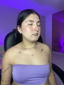 Celestee69 online show from February 2, 8:19 pm