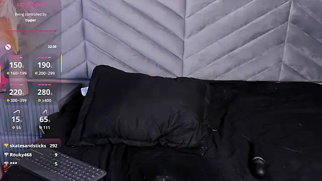 Snapshot of Bella_Williiams chatting on September 10, 1:44 pm Bella Williiams online show from September 10, 1:44 pm