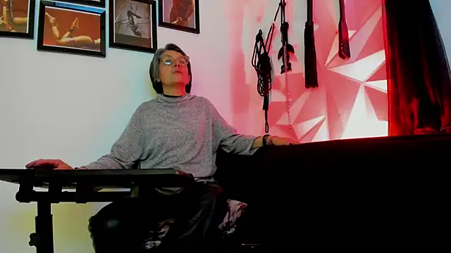 MistressNyx cg online show from October 14, 2:19 pm