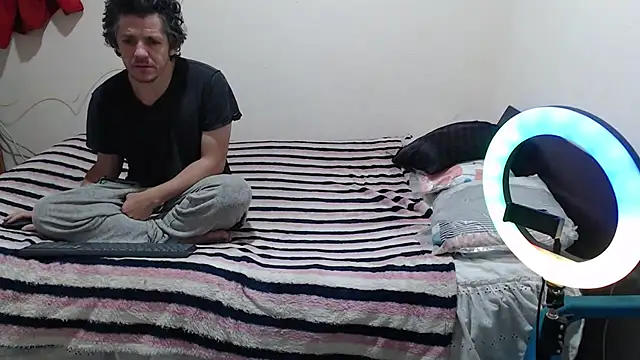 Snapshot of jade_noah_ chatting on October 7, 11:47 am jade noah online show from October 7, 11:47 am