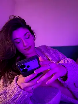 ScarletBloom  online show from November 21, 5:37 pm