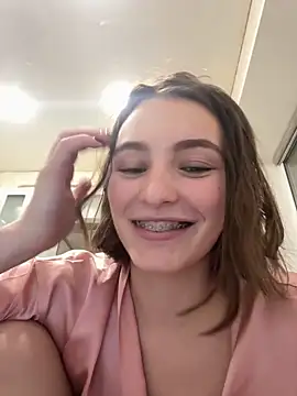 ZariaFlame online show from November 18, 9:49 pm