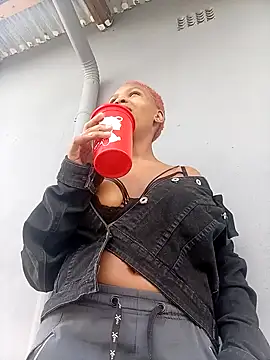 GoldSnowXxX online show from April 29, 2:31 pm