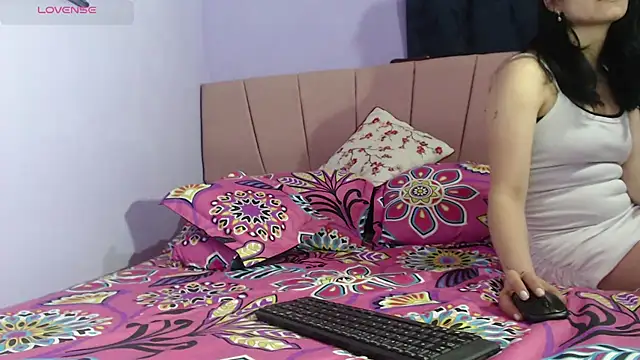  Bombom   online show from March 11, 11:40 pm