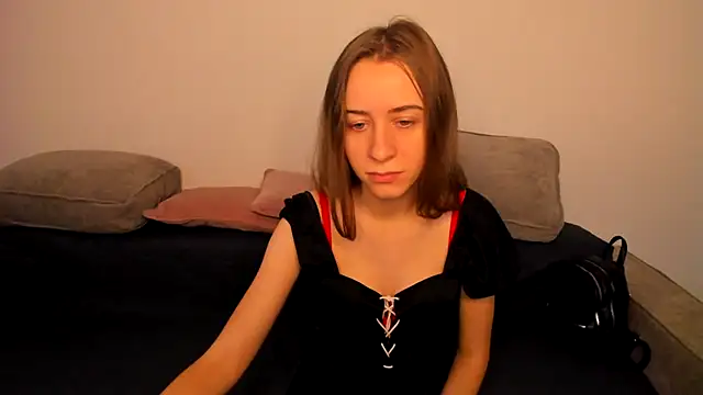 alisaakiss online show from November 20, 7:53 am