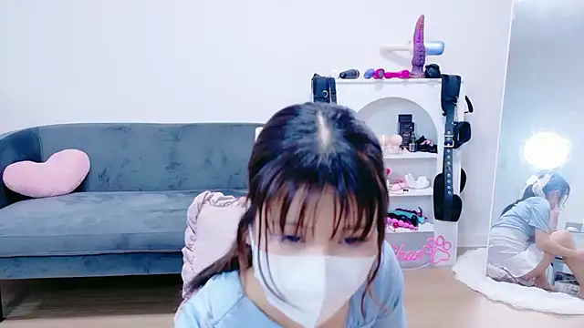-Nyanko-chan- online show from June 25, 11:02 am