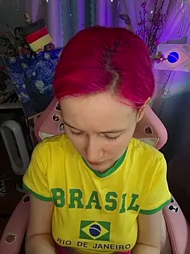 Fuzzy Unicorn online show from June 15, 10:48 am