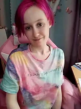 Snapshot of Fuzzy_Unicorn chatting on September 9, 7:13 pm Fuzzy Unicorn online show from September 9, 7:13 pm