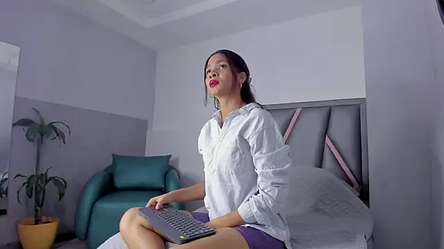 klariz09 online show from September 23, 9:02 pm