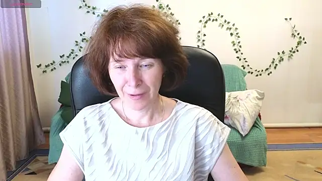 Lia Tito online show from July 6, 12:54 pm