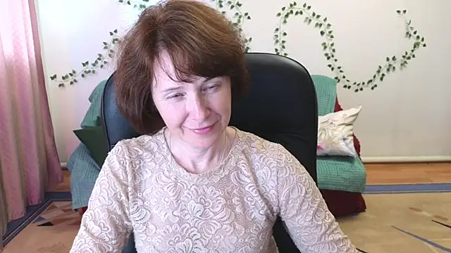 Lia Tito online show from June 23, 2:15 pm