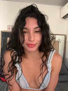 MonicaSalvatore online show from March 22, 12:05 am