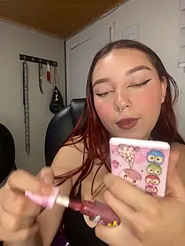 Karen18 boobs online show from March 7, 1:12 am