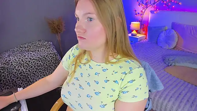 AshleyJoness online show from July 13, 5:30 am