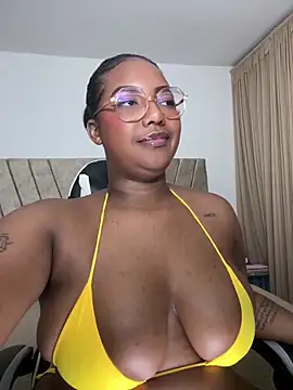 Naomisweett1 online show from October 7, 11:53 pm