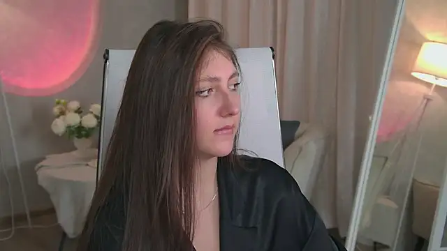 Mary Miiller online show from January 8, 8:29 am