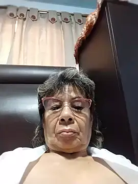 OliviaMorris1 online show from July 28, 3:21 pm