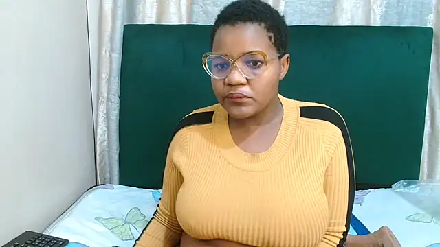 ChubbyBitch26 online show from July 11, 10:32 pm
