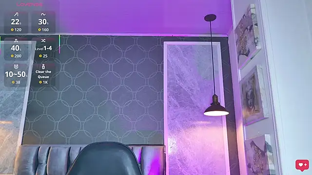 janetteJones  online show from February 4, 7:00 am