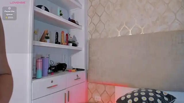 PatyLawrence online show from July 25, 5:14 am