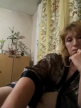 Snapshot of Flower2931 chatting on September 25, 7:34 pm Flower2931 online show from September 25, 7:34 pm