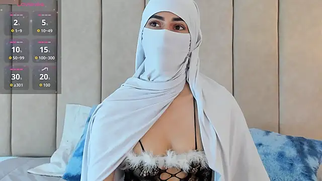  Zahiira  online show from May 4, 11:58 am
