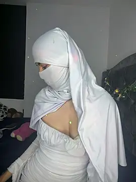  Zahiira  online show from July 27, 12:13 pm