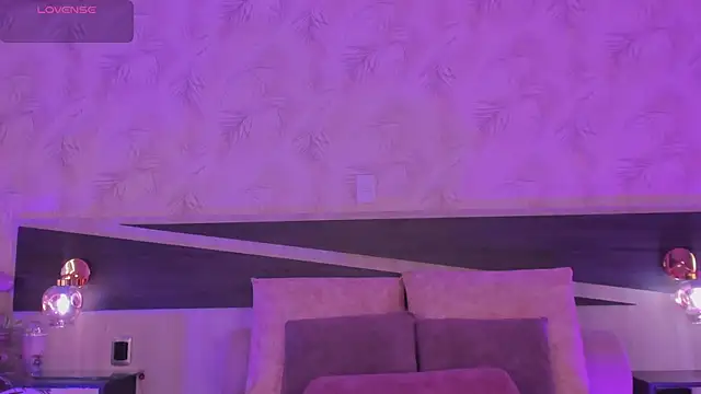 dana hazze online show from June 30, 4:34 am