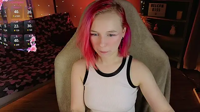 NaomiYoru online show from March 4, 8:48 pm