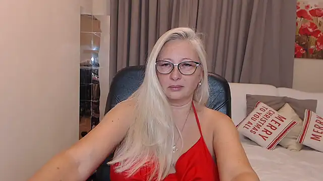 Snapshot of ValeriaSharm chatting on October 16, 11:24 am ValeriaSharm online show from October 16, 11:24 am
