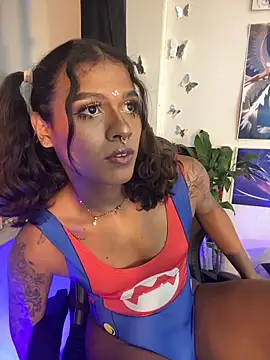 cam11 07 online show from October 31, 10:58 pm