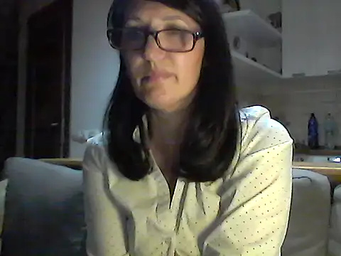 Snapshot of Elena48324 chatting on October 8, 6:23 pm Elena48324 online show from October 8, 6:23 pm