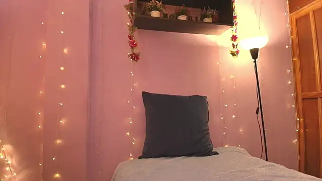 Dafne Mel online show from November 18, 12:39 pm