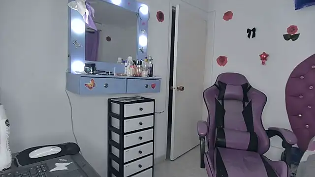 soffy rosses online show from July 20, 1:52 am