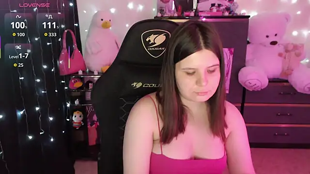 Snapshot of AmyVibess chatting on October 6, 8:57 pm AmyVibess online show from October 6, 8:57 pm