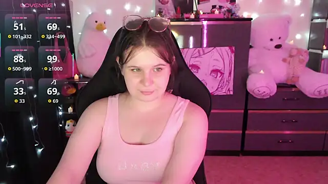 Snapshot of AmyVibess chatting on October 15, 8:22 pm AmyVibess online show from October 15, 8:22 pm