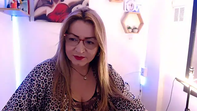 DIVAX MONSERRAT online show from July 21, 8:42 pm