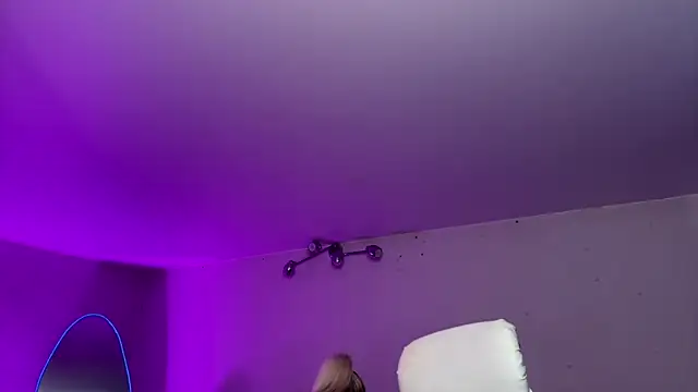 Sofia Kenwood online show from June 24, 4:44 am