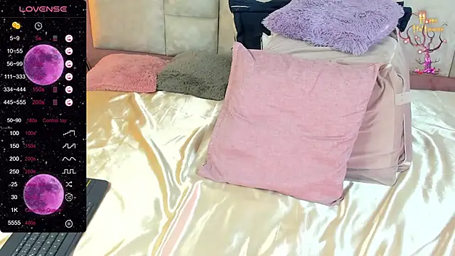 Marthina online show from October 18, 6:42 pm