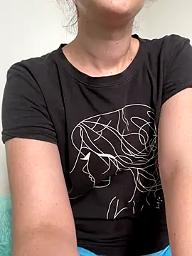 Megan colsom online show from October 31, 5:39 pm