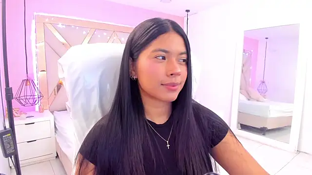 samantaa shy online show from March 17, 2:37 am