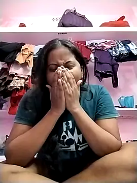 Snapshot of Fun__with__Prity chatting on October 11, 5:48 pm Fun  with  Prity online show from October 11, 5:48 pm