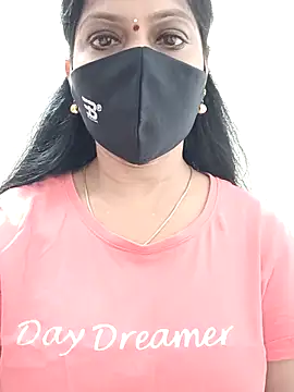 shivani27 online show from September 16, 5:10 pm