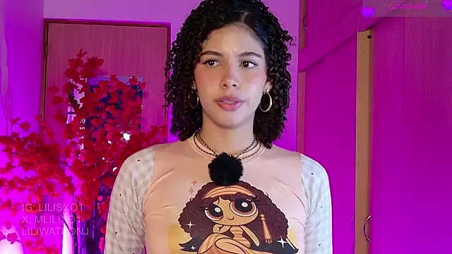 lilijwatson online show from April 30, 4:18 am