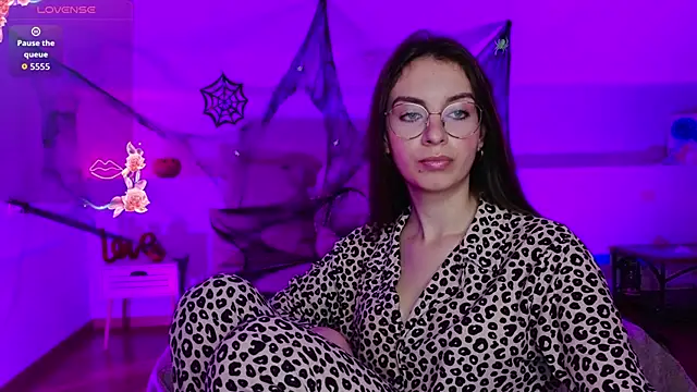 Real cutie1 online show from October 23, 1:33 am