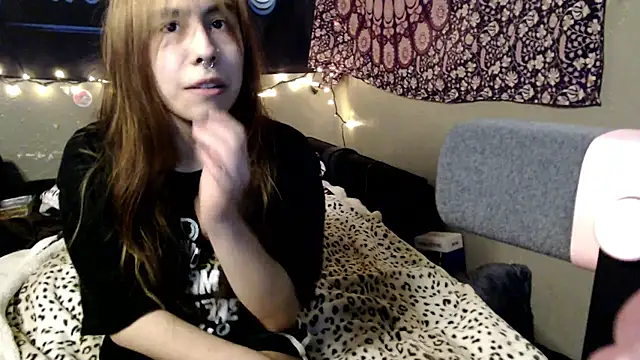 London Ray online show from July 20, 12:35 am