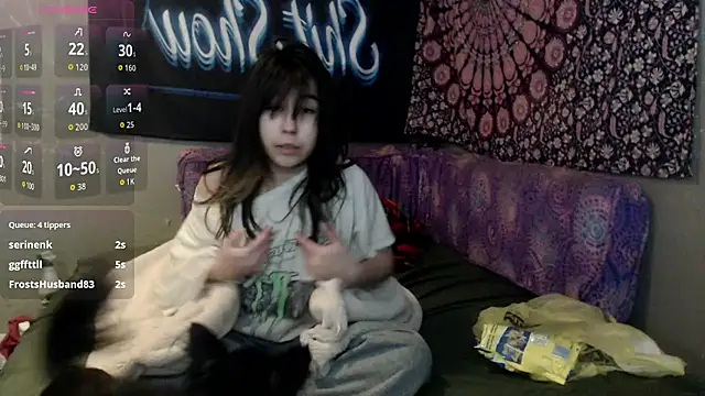 London Ray online show from October 4, 6:19 am